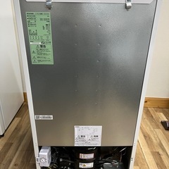 IRIS OHYAMA アイリスオーヤマ　ノンフロン冷凍庫60L IUSD-6B-W ホワイト　2023年製の画像