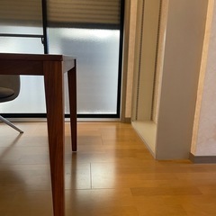 ダイニングテーブルの画像