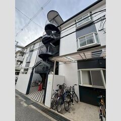 ✨ネット無料＆保証人不要！✨リノベ済み南向き1K！バストイ…