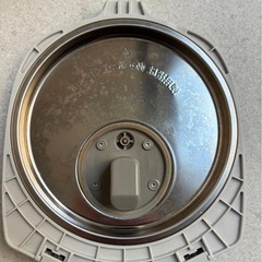 Panasonic IH炊飯器 SR-KT067 700Wの画像