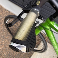 TREK FX7.4 緑 屋内保管の画像