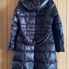 ダウンロングジャケットの画像