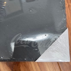 コカコーラロゴ入りスレートプレートの画像