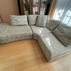 カリモク・カウチソファL字型4P➕クッションの画像
