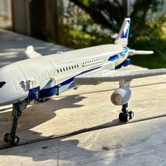 トミカ　DXスカイブレイバー　ANAジェット旅客機
の画像