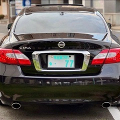 日産 シーマ サンルーフ付き WORK製21インチアルミホイール TEIN車高調の画像