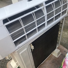 シャープ エアコン 冷房2.2kw 6-9畳用 AY-P22DHの画像