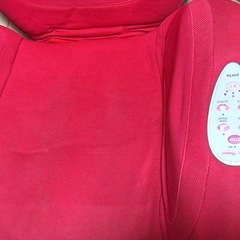 産後ママにも人気＊　おしゃれ可愛いレッドカラー マッサージチェア  座りながらストレッチ♪の画像