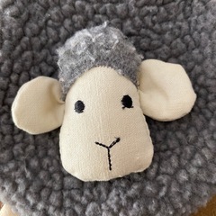 羊のポシェットの画像