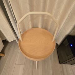 イケア サイドテーブルの画像