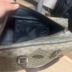 active&progressive 　茶色カバンの画像