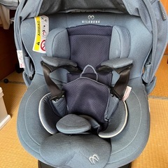エールベベチャイルドシートの画像