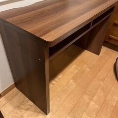 デスク　机の画像