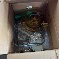 お皿多種混合の画像