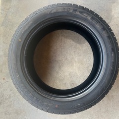 中古バリ溝スタッドレスタイヤ225/50R17 94Q組み換え無料の画像