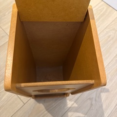 0円トイレトペーパー木製ケースの画像
