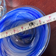 ガラスボールと皿？の画像