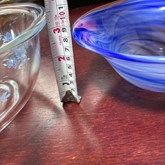 ガラスボールと皿？の画像