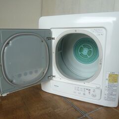 【中古】東芝 電気 衣類乾燥機 ED-608 乾燥容量 6.0kg ドラム式 からみまセンサー ターボ乾燥 乾燥機 ピュアホワイト 2023年の画像
