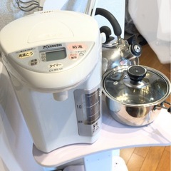 ポット・鍋・やかん・ハンガー・作業台セットの画像