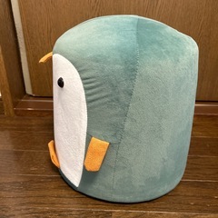 可愛いペンギンのイスの画像