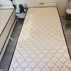 シングルベッド２台の画像