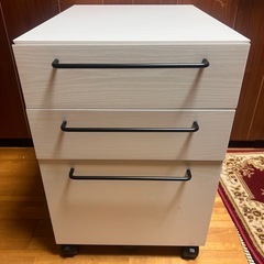 デスクワゴン(本棚入れ付き)の画像