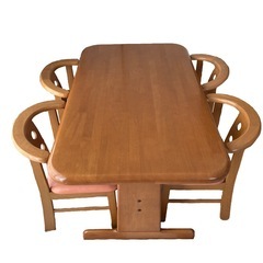 (決まりました)ダイニングテーブル(135cm×80cm)の画像