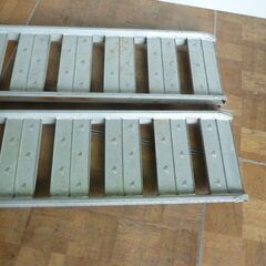 【中古】ヤンマー 昭和 アルミブリッジ SBA 1セット スロープ 農業機械 幅300×長1800mm 耐荷重 0.5t アルミ ラダー オートバイ 運搬の画像