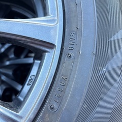 ２１５／６５Ｒ１６　９８Qの画像