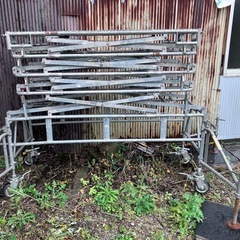 アップスター 36型 移動式 ローリングタワー 作業床高 3.6m 昇降式 移動 足場 高所作業 5段階調節 手動バネバランス式
の画像