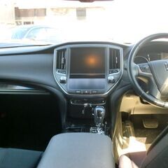 ❑全国自社ローン対応❑ 平成26年7月登録のクラウンハイブリッド アスリートS Four ブラックスタイルの画像