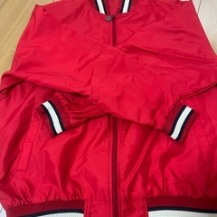 フィラジャケットを出品します。状態は良好ですの画像