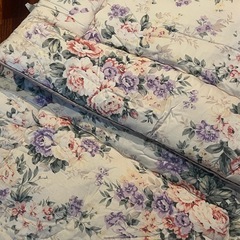 敷布団（100×200cm）IKEA収納ケース付きの画像