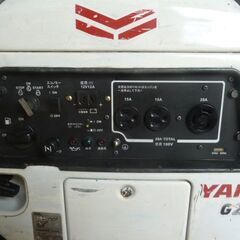 【中古】ヤンマー ガソリン 発電機 インバータータイプ G2800iSE2 Gシリーズ 2.8kVA 100V 50Hz 60Hz エンジン 発電 キャスター 停電 YANMARの画像