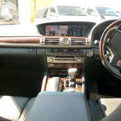 ❑全国自社ローン対応❑ 平成25年1月登録のLS460 バージョンC Iパッケージの画像