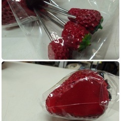 ● 苺 いちごイチゴ 型 フルーツ カトラリー ピック フォーク 5本 ピックスタンド セット 真っ赤なイチゴ  インテリア 未使用品 ③の画像