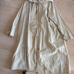 【ほぼ未使用】no rose without a thorn B7　コートの画像