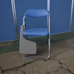 メモ台付折りたたみチェア(ノーリツイス製TPLT−39BL）在庫ありますの画像