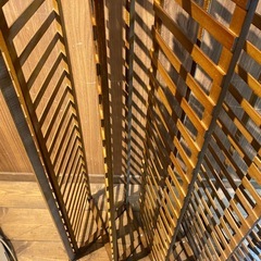 木製パーテーション　折り畳み可能　間仕切り　の画像