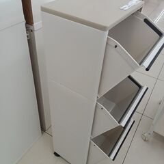 ★リユースのサカイ日立店★HJ8565  ダストボックス ホワイト H98.5×D27×W32 クリーニング済み の画像