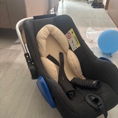 新生児　チャイルドシートの画像
