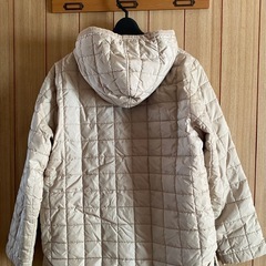 キルティングジャケットの画像