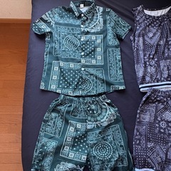 ペイズリー柄セットアップの画像