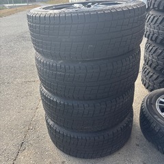 225/55R18スタッドレスタイヤセットの画像