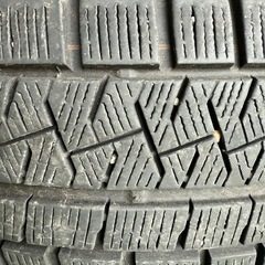 スタッドレスタイヤ ピレリ アイスアシメトリコプラス 175/65R15　の画像