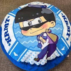 おそ松さん　クッションの画像