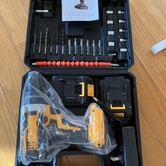 【新品未使用】電動ドライバー 21v 電動ドリル 1500mAh バッテリー2個付き コードレス ブラシレスモーター 25段階トルク調節 無断変速 充電式最大42N.m LEDライトの画像