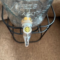 おしゃれなドリンクポットの画像