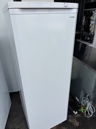 極美品 アイリスオーヤマ 175L 冷凍庫 IUSD-18A-W 2021年製